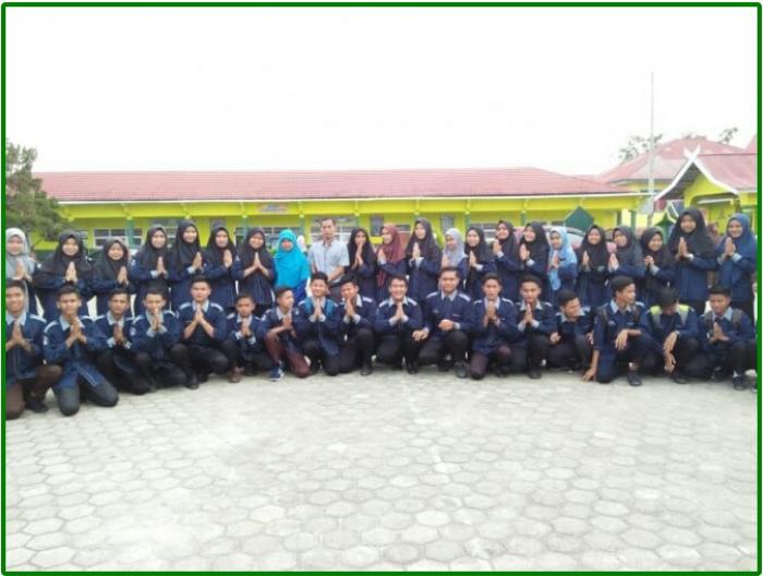 MAN 1 MERANGIN PERINGATI HARI PENDIDIKAN NASIONAL