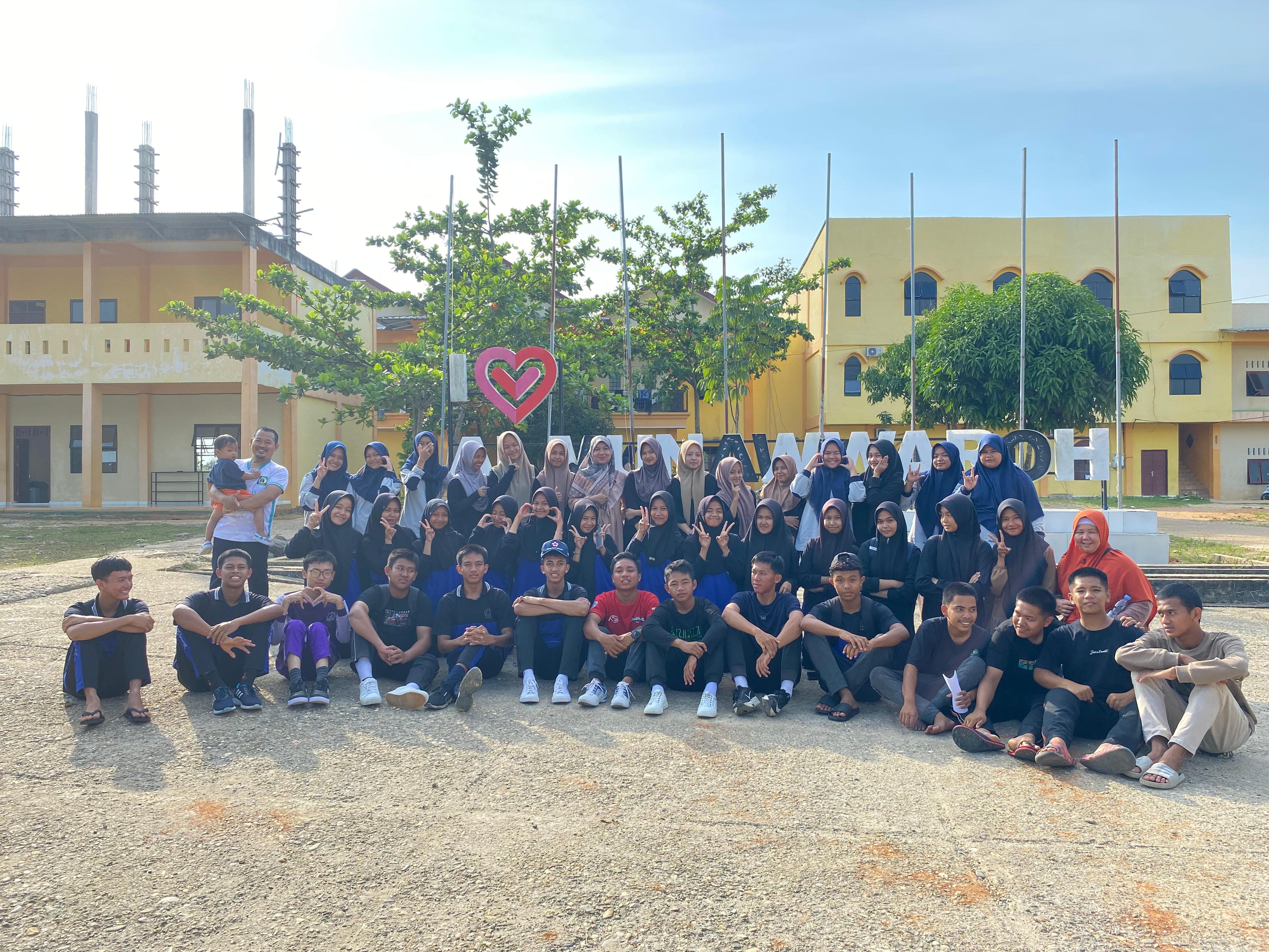 Latihan Gabungan Tingkat Wira : PMR MAN 1 Merangin Bersama MAS Al-Munawarroh dan SMA Negeri 12 Merangin